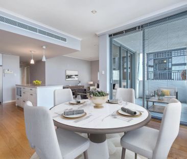 ULTRA STYLISH UNFURNISHED 2 BEDROOM APARTMENT - Photo 3