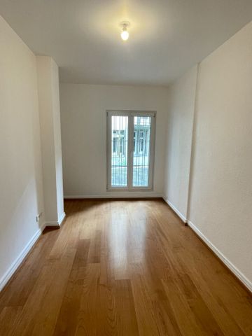 Location Appartement 5 pièces 104m² - Photo 4