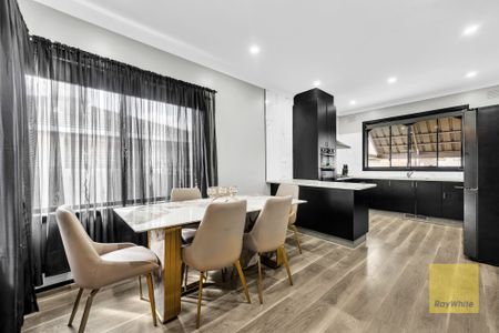 Beautifully Renovated Family Home in Prime Location - Photo 5