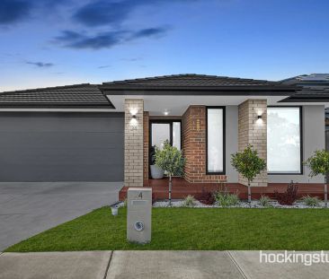 BEAUTIFUL COSY FAMILY HOME IN HEART OF WOLLERT - Photo 3