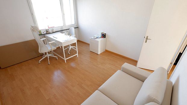 3½ Zimmer-Wohnung in Dietikon (ZH), möbliert, auf Zeit - Photo 1