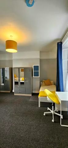 Royal Canal Terrace, Dublin - Photo 3