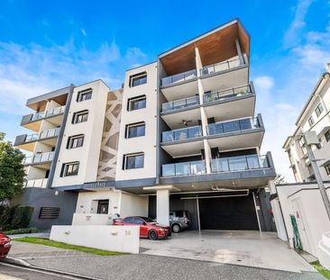 Unfurnished Modern Apartment with Brisbane City View - Photo 2