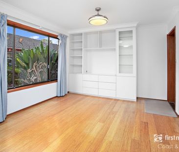 Renovated 2 Bedroom Townhouse in Prime Location - Photo 1