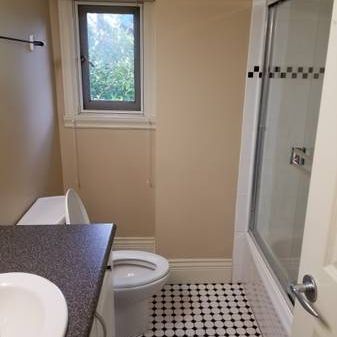 2 Beds 2 Bath 1 Den Apartment in Shaughnessy Vancouver - Photo 4