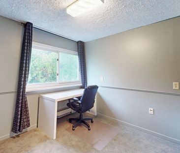 For Lease - 149 Worsley Street, Barrie, Ontario - Photo 4