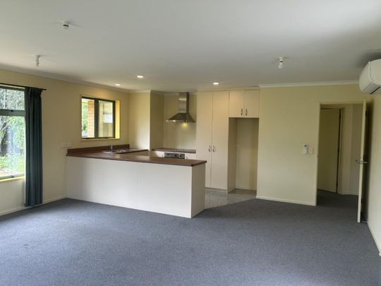 Large 2 bedroom, private home in Wakefield - Photo 1