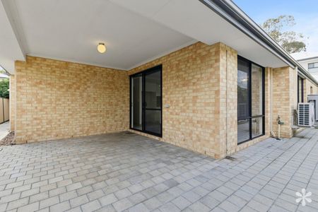 20A Sanderson Street - Photo 2