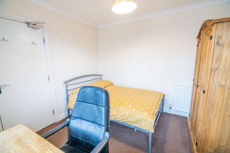 22 Abbotsford Road - Photo 5