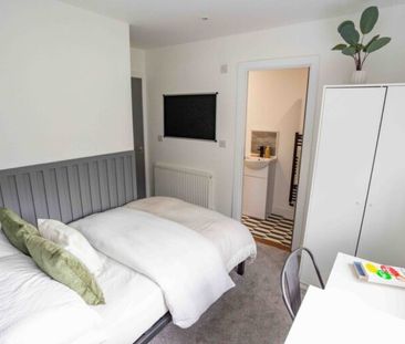 Cobbett Close #1 - Photo 4