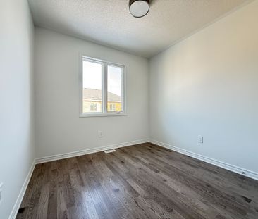 For Lease - 7 Moss Drive, Markham, Ontario - Photo 5