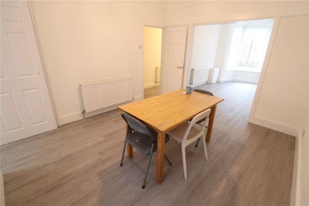 3 bedroom terraced house to rent - Photo 5