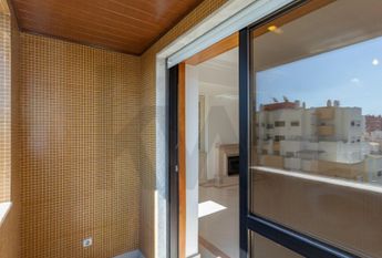 Apartamento T4 em Lisboa