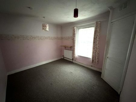 5 bedroom terraced house to rent - Photo 3