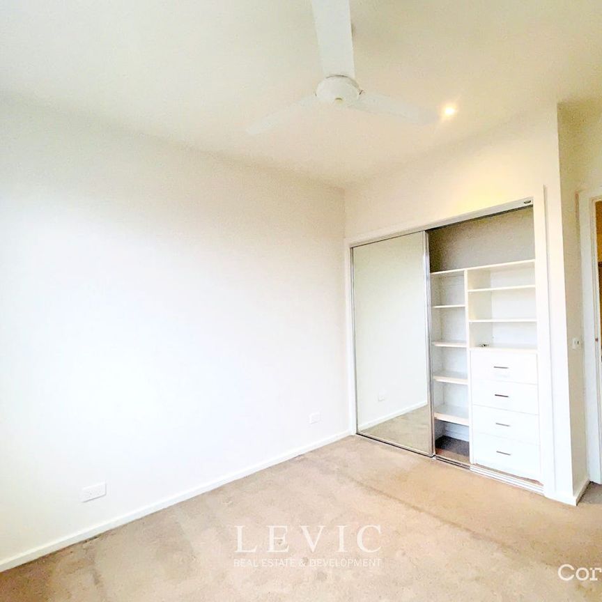 Low maintenance house for rent! - Photo 1