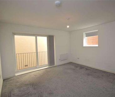 Hunters House, Edgeware Road, Town Centre, Swindon, SN1 - Photo 4