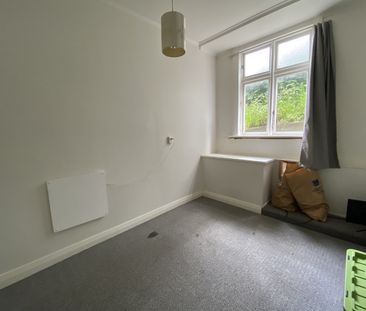 4 Bedroom City Rise Flat - Available for 2026 - Photo 3