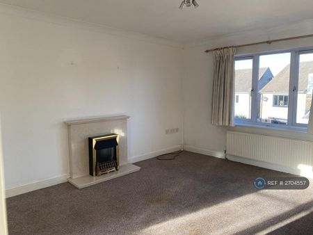 2 bedroom flat to rent - Photo 3
