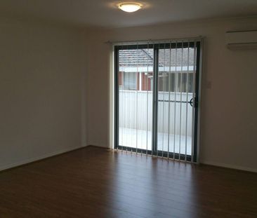 Stylish 2-Bedroom Granny Flat in Riverstone - Move In & Enjoy! - Photo 3