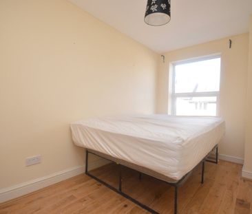 Holdenby Road, London, SE4 - Photo 4