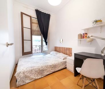 Carrer de la Boqueria, Barcelona, Catalonia 08002 - Photo 4