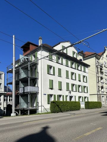 Rent a 2 rooms roof flat in St. Gallen - Photo 3