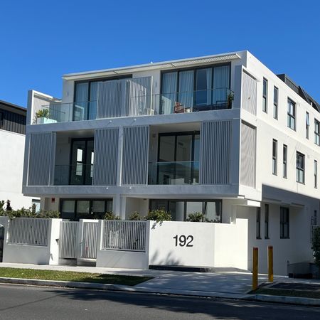 Brand new affordable 2 bedroom apartment in randwick - Photo 4