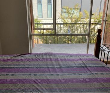 Caulfield North - Photo 6