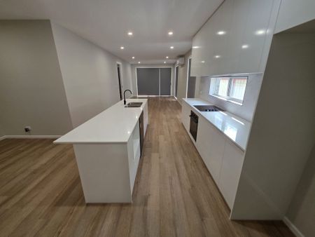 Modern Lifestyl Living - Photo 3