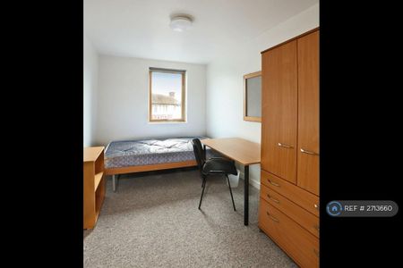 5 bedroom flat to rent - Photo 5