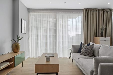 Skylark Point, E20 1JT, London - Photo 4