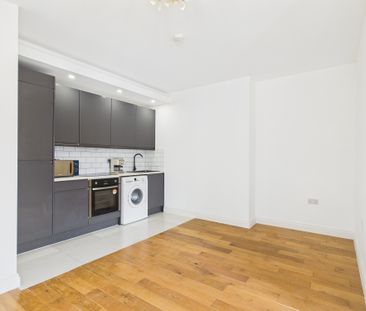 16 Elmfield Road, Bromley, BR1, London - Photo 5