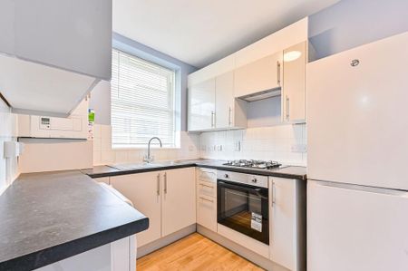 2 bedroom flat to rent - Photo 3