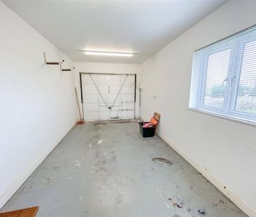 4 bedroom detached house to rent - Photo 5