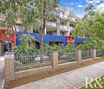 “MODERN LIVING” - Photo 4