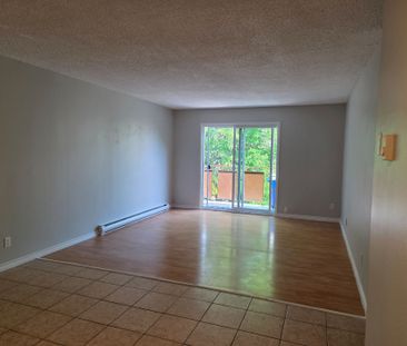 For Lease - 8800 Willoughby Drive Unit# 308, Niagara Falls, Ontario - Photo 2