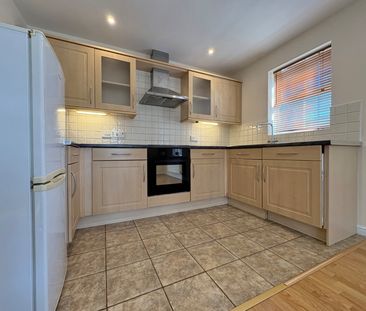 2 bedroom apartment to rent - Photo 6