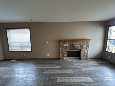 2-Bedroom Duplex with Attached Garage & Scenic Green Space Views - Photo 2