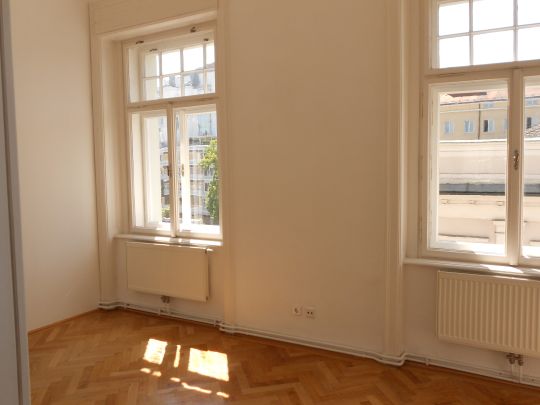 Stilvolle 2-Zimmer Maisonetten in der Museumstraße 15, Top 21 zu vermieten - Photo 1