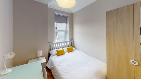 8 bedroom flat to rent - Photo 5