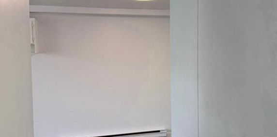 51/2 a Boisbriand dispo 1Décembre 2025 les inclus : internet 2 stationnements, Loker, Thermopompe - Photo 2