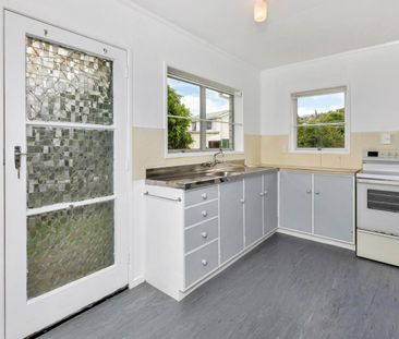 Te Kamo living - Photo 1