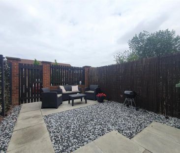 3 bedroom terraced house to rent - Photo 1