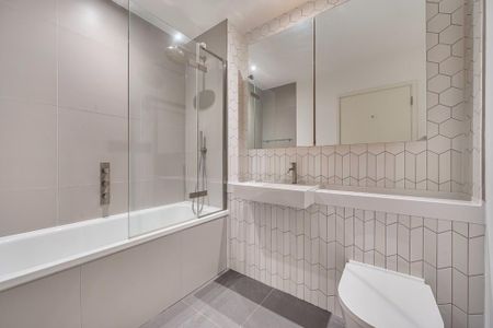 3 bedroom apartment to rent - Photo 4