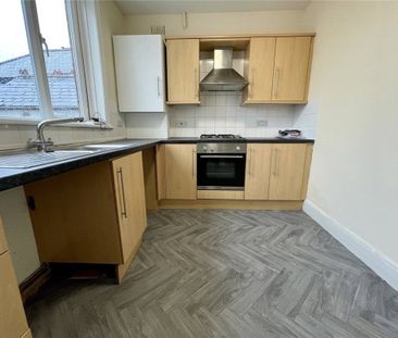 Pine Vale Crescent, Bournemouth, Dorset, BH10 - Photo 6