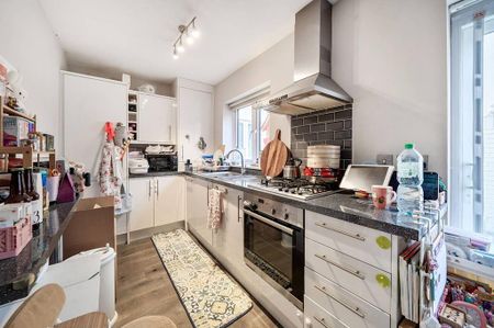 2 bedroom flat to rent - Photo 5