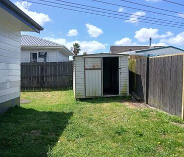 Comfortable 3-Bedroom Home in Randwick Park - Photo 2