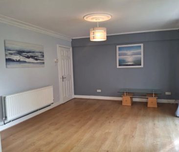 16 Kings Manor - Photo 1