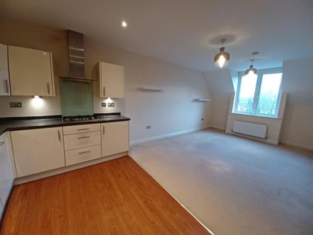 2 bedroom flat to rent - Photo 2