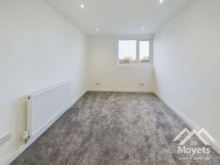 5 bedroom terraced house to rent - Photo 3